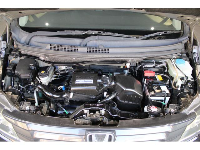 エンジンルームもピカピカに仕上げております!