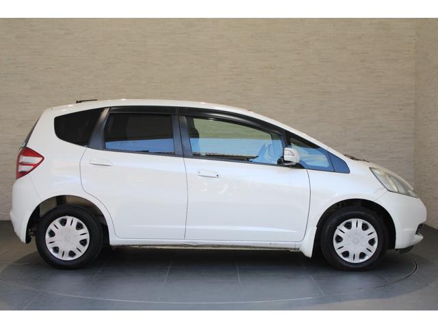 フィット Gスマートセレクション ワンオーナー 純正ナビ バックカメラ ETC HIDライト スマートキー CD SD USB エアバック Wエアーバック 記録簿 パワーウィンドウ 1オーナー車 ABS パワステ エアコン ECON(21枚目)