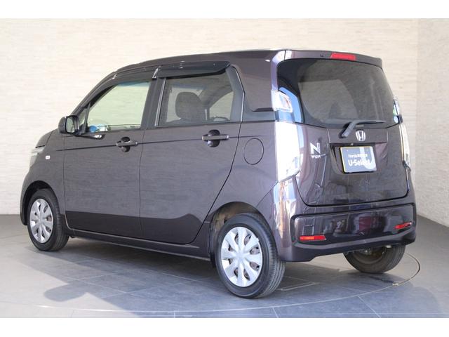 当店の展示車は、プロの業者にボディーの磨き、ルームクリーニングを依頼していますので、とてもきれいです！！ぜひ、見にいらしてください！