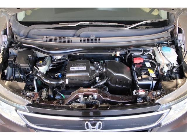 エンジンルームもピカピカに仕上げております！