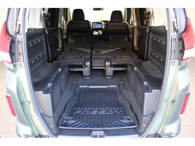 フリード+ハイブリッド ハイブリッド・クロスター ワンオーナー 純正ナビ フルセグ ドラレコ バックカメラ 両側電動スライドドア ETC コーナーセンサー シートヒーター 純正アルミ 衝突軽減ブレーキ スマートキー シ-トヒ-タ- Rカメラ VSA(26枚目)