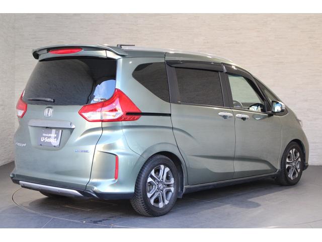 フリード+ハイブリッド ハイブリッド・クロスター ワンオーナー 純正ナビ フルセグ ドラレコ バックカメラ 両側電動スライドドア ETC コーナーセンサー シートヒーター 純正アルミ 衝突軽減ブレーキ スマートキー シ-トヒ-タ- Rカメラ VSA(27枚目)