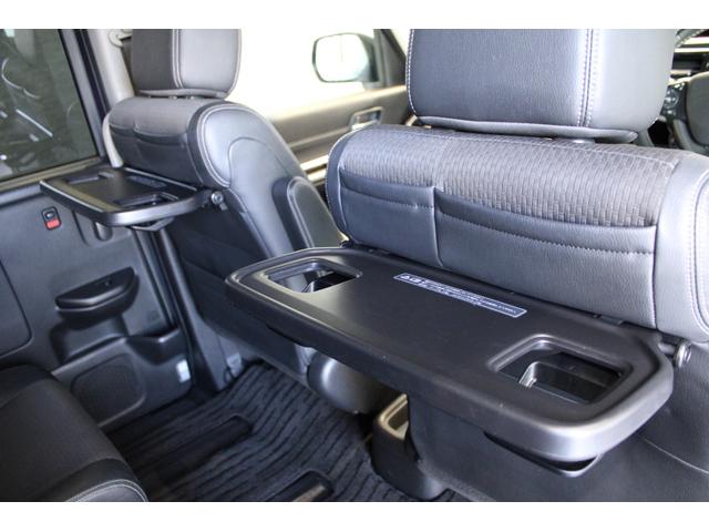 ステップワゴンスパーダ スパーダハイブリッドG・EXホンダセンシング 純正ナビ フルセグ マルチビューカメラ ドラレコ 両側電動スライドドア 電子パーキング 純正アルミ スマートキー LEDヘッドライト Wエアコン 衝突軽減ブレーキ フルオートエアコン キーフリー(15枚目)