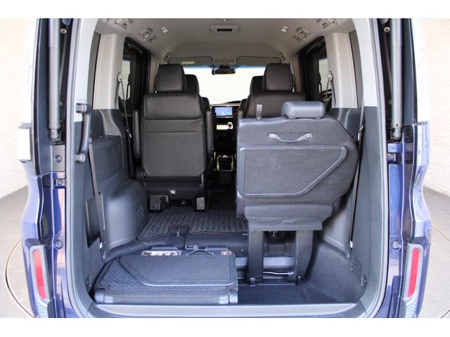 ステップワゴンスパーダ スパーダハイブリッドG・EXホンダセンシング 純正ナビ フルセグ マルチビューカメラ ドラレコ 両側電動スライドドア 電子パーキング 純正アルミ スマートキー LEDヘッドライト Wエアコン 衝突軽減ブレーキ フルオートエアコン キーフリー(31枚目)