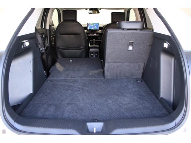 ヴェゼル ｅ：ＨＥＶＺ　ワンオーナー　フルセグ　バックカメラ　メモリーナビ　シートヒーター　ステアリングヒーター　コーナーセンサー　ブラインドスポットモニター　純正アルミ　衝突回避支援ブレーキ機能　１オナ　スマキ　エアバッグ（24枚目）