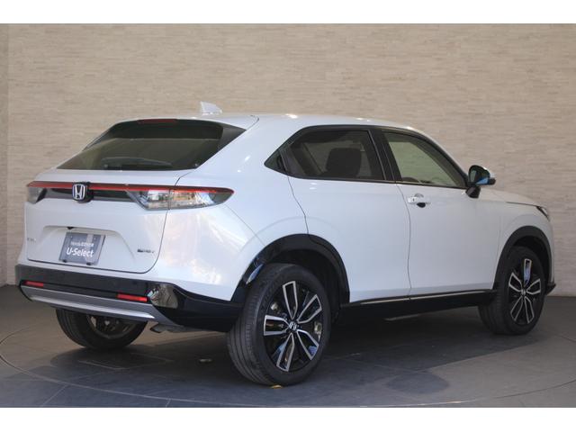 ヴェゼル ｅ：ＨＥＶＺ　ワンオーナー　フルセグ　バックカメラ　メモリーナビ　シートヒーター　ステアリングヒーター　コーナーセンサー　ブラインドスポットモニター　純正アルミ　衝突回避支援ブレーキ機能　１オナ　スマキ　エアバッグ（28枚目）