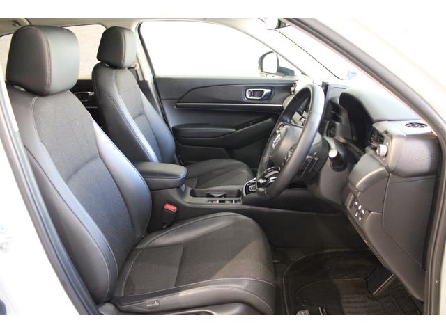 ヴェゼル ｅ：ＨＥＶＺ　ワンオーナー　フルセグ　バックカメラ　メモリーナビ　シートヒーター　ステアリングヒーター　コーナーセンサー　ブラインドスポットモニター　純正アルミ　衝突回避支援ブレーキ機能　１オナ　スマキ　エアバッグ（33枚目）