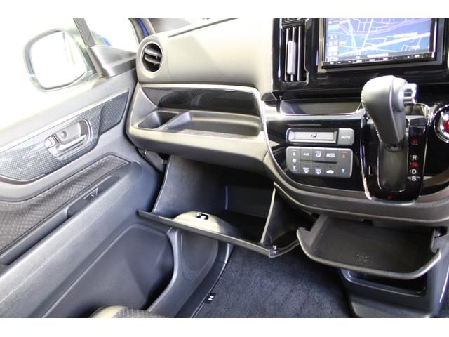 N-WGNカスタム GターボSSパッケージII フルセグ メモリーナビ バックカメラ ETC シートヒーター クルーズコントロール パドルシフト スマートキー 純正アルミ 衝突軽減ブレーキ シティブレーキ クルコン USB キーレス イモビライザー(19枚目)