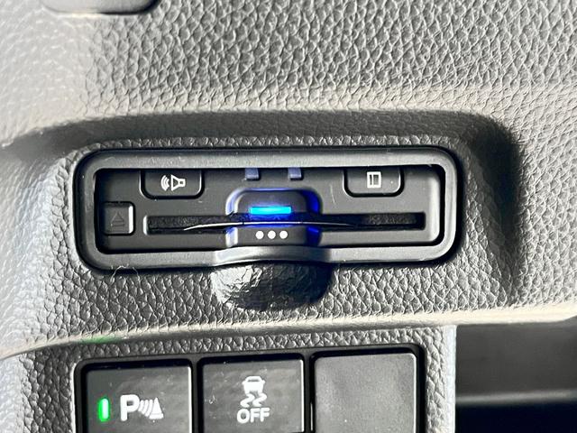 N-BOXカスタム L ワンオーナー 純正ナビ フルセグ ドラレコ バックカメラ パワースライドドア シートヒーター コーナーセンサー 電子パーキング 衝突軽減ブレーキ 純正アルミ Pソナー 1オーナー サイドエアバッグ(8枚目)