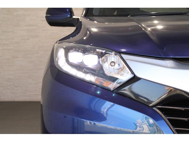 ヴェゼル ハイブリッドＺ　純正オーディオ　バックカメラ　シートヒーター　ＥＴＣ　クルコン　パドルシフト　純正アルミ　Ｒカメ　スマキー　ＬＥＤランプ　ＵＳＢ　シ－トヒ－タ－　サイドカーテンエアバック　運転席助手席エアバッグ（26枚目）