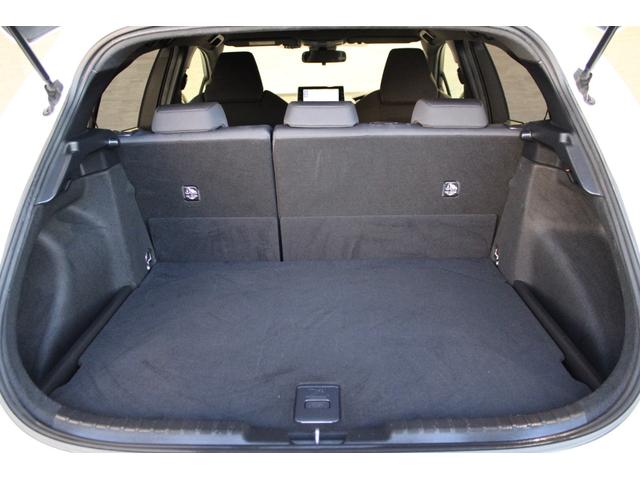 カローラスポーツ G ワンオーナー 純正ナビ バックカメラ ETC クルーズコントロール コーナーセンサー パドルシフト 電子パーキング Bluetooth デュアルエアコン 純正アルミ 衝突軽減ブレーキ キーフリー(20枚目)