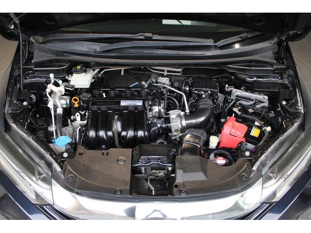 エンジンルームもピカピカに仕上げております！