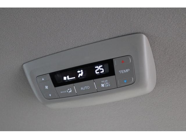 ステップワゴンスパーダ スパーダハイブリッドＧ・ＥＸホンダセンシング　純正ナビ　フルセグ　マルチビューカメラ　両側電動スライドドア　ＥＴＣ　Ｂｌｕｅｔｏｏｔｈ　パドルシフト　純正アルミ　スマートキー　フルオートエアコン　キーフリー　クリアランスソナー　Ｓヒーター　ＷＡＣ（13枚目）