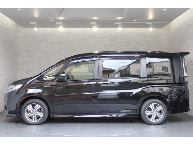 ステップワゴンスパーダ スパーダハイブリッドＧ・ＥＸホンダセンシング　純正ナビ　フルセグ　マルチビューカメラ　両側電動スライドドア　ＥＴＣ　Ｂｌｕｅｔｏｏｔｈ　パドルシフト　純正アルミ　スマートキー　フルオートエアコン　キーフリー　クリアランスソナー　Ｓヒーター　ＷＡＣ（22枚目）