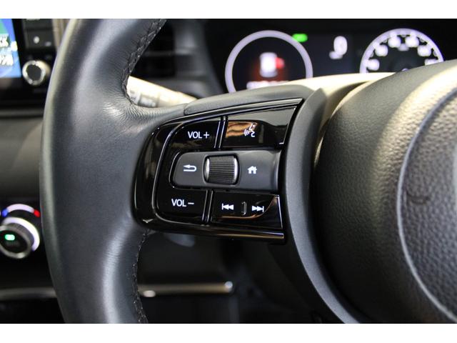 ヴェゼル ｅ：ＨＥＶＺ　衝突回避支援ブレーキ機能　１オナ　スマキ　Ｐトランク　フルオートエアコン　Ｄレコ　エアバッグ　両席エアバック　Ｒカメ　記録簿付　パワーウィンドウ　ＬＥＤランプ　ソナー　アルミホイール　クルーズＣ（10枚目）