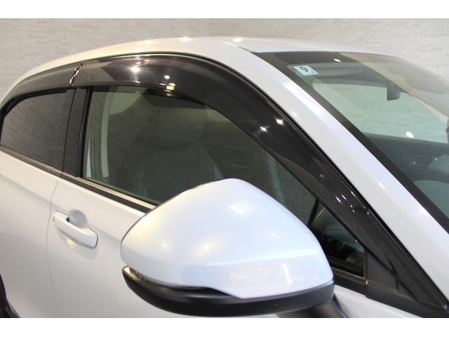 ヴェゼル ｅ：ＨＥＶＺ　衝突回避支援ブレーキ機能　１オナ　スマキ　Ｐトランク　フルオートエアコン　Ｄレコ　エアバッグ　両席エアバック　Ｒカメ　記録簿付　パワーウィンドウ　ＬＥＤランプ　ソナー　アルミホイール　クルーズＣ（34枚目）