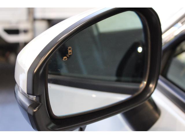 ヴェゼル ｅ：ＨＥＶＺ　衝突回避支援ブレーキ機能　１オナ　スマキ　Ｐトランク　フルオートエアコン　Ｄレコ　エアバッグ　両席エアバック　Ｒカメ　記録簿付　パワーウィンドウ　ＬＥＤランプ　ソナー　アルミホイール　クルーズＣ（35枚目）