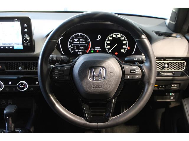 シビック ＬＸ　リアスポイラー　ＥＴＣ２．０　純正ナビ　バックカメラ　フロントエアロ　純正アルミホイール　フルセグＴＶ　Ｂｌｕｅｔｏｏｔｈ　パドルシフト　コーナーセンサー　レーダークルーズコントロール　リアカメラ（10枚目）
