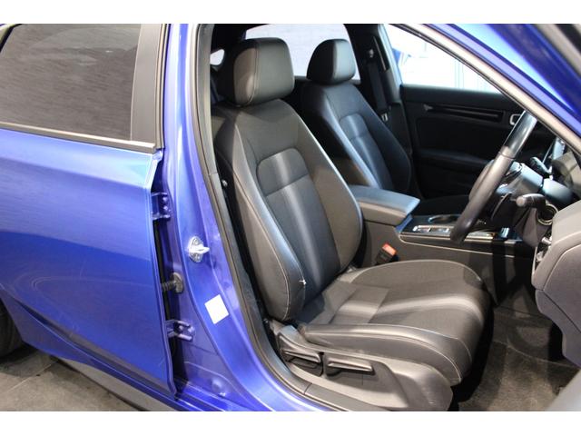 シビック ＬＸ　リアスポイラー　ＥＴＣ２．０　純正ナビ　バックカメラ　フロントエアロ　純正アルミホイール　フルセグＴＶ　Ｂｌｕｅｔｏｏｔｈ　パドルシフト　コーナーセンサー　レーダークルーズコントロール　リアカメラ（20枚目）