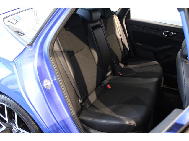 シビック ＬＸ　リアスポイラー　ＥＴＣ２．０　純正ナビ　バックカメラ　フロントエアロ　純正アルミホイール　フルセグＴＶ　Ｂｌｕｅｔｏｏｔｈ　パドルシフト　コーナーセンサー　レーダークルーズコントロール　リアカメラ（24枚目）