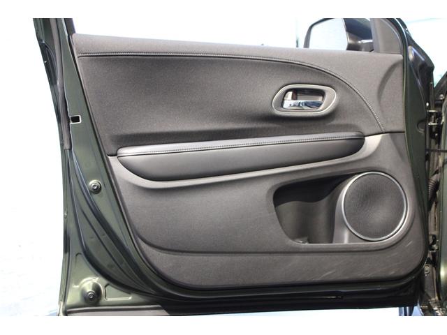 ヴェゼル ハイブリッドＺ・ホンダセンシング　純正ナビ　バックカメラ　フルセグＴＶ　前方ドラレコ　オートライト　オートワイパー　パドルシフト　オートパーキングホールド　ＥＴＣ　純正アルミホイール　レーダーサポート　ＤＶＤ再生機能　バックアイカメラ（10枚目）