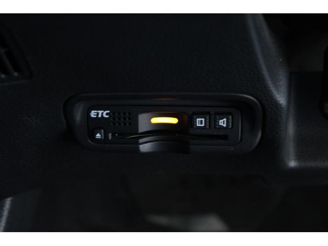 ヴェゼル ハイブリッドＺ・ホンダセンシング　純正ナビ　バックカメラ　フルセグＴＶ　前方ドラレコ　オートライト　オートワイパー　パドルシフト　オートパーキングホールド　ＥＴＣ　純正アルミホイール　レーダーサポート　ＤＶＤ再生機能　バックアイカメラ（20枚目）