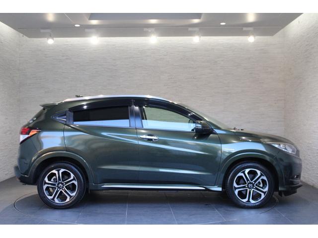 ヴェゼル ハイブリッドＺ・ホンダセンシング　純正ナビ　バックカメラ　フルセグＴＶ　前方ドラレコ　オートライト　オートワイパー　パドルシフト　オートパーキングホールド　ＥＴＣ　純正アルミホイール　レーダーサポート　ＤＶＤ再生機能　バックアイカメラ（32枚目）