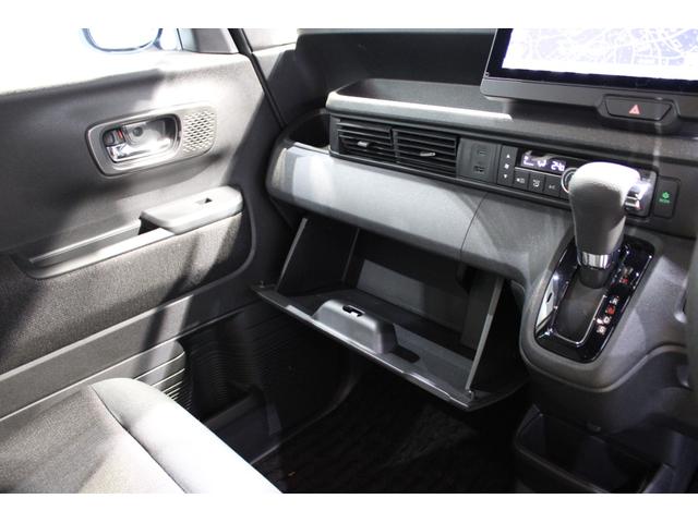 Ｎ－ＢＯＸ ベースグレード　ワンオーナーＷパワスラ　純ナビフルセグ　ＴＶＢカメ　シートヒーター　コーナーセンサー　クルコン　ホンダセンシング　衝突軽減システム　スマートキ－　カーテンエアバック　イモビライザー　横滑り防止　地デジ（11枚目）