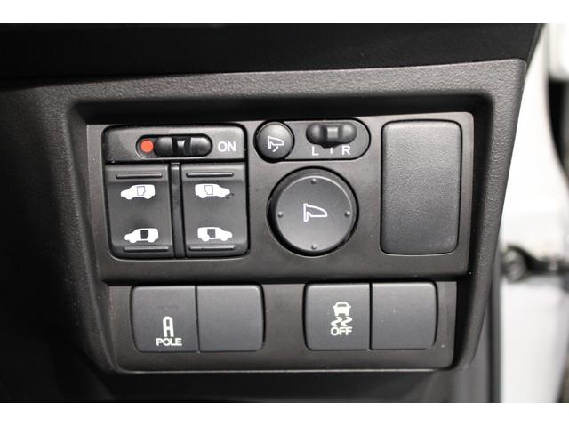 フリード Ｇジャストセレクション　純正ナビ　バックカメラ　フルセグＴＶ　ＥＴＣ　コーナーポール　Ｂｌｕｅｔｏｏｔｈ　両側Ｐスライドドア　Ｂモニター　スマトキー　地上デジタルＴＶ　助手席エアバッグ　ＡＵＴＯエアコン　パワステ　ナビＴＶ（11枚目）