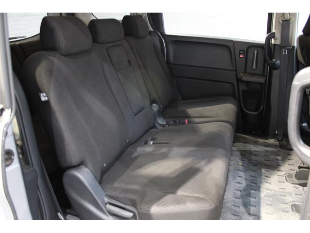 フリード Ｇジャストセレクション　純正ナビ　バックカメラ　フルセグＴＶ　ＥＴＣ　コーナーポール　Ｂｌｕｅｔｏｏｔｈ　両側Ｐスライドドア　Ｂモニター　スマトキー　地上デジタルＴＶ　助手席エアバッグ　ＡＵＴＯエアコン　パワステ　ナビＴＶ（14枚目）