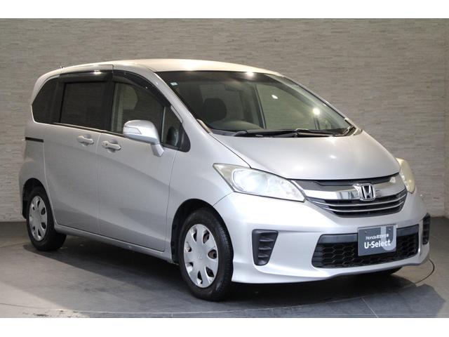 フリード Ｇジャストセレクション　純正ナビ　バックカメラ　フルセグＴＶ　ＥＴＣ　コーナーポール　Ｂｌｕｅｔｏｏｔｈ　両側Ｐスライドドア　Ｂモニター　スマトキー　地上デジタルＴＶ　助手席エアバッグ　ＡＵＴＯエアコン　パワステ　ナビＴＶ（17枚目）