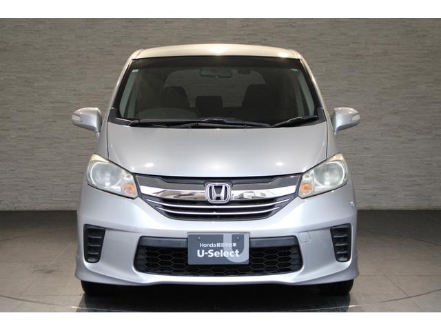 フリード Ｇジャストセレクション　純正ナビ　バックカメラ　フルセグＴＶ　ＥＴＣ　コーナーポール　Ｂｌｕｅｔｏｏｔｈ　両側Ｐスライドドア　Ｂモニター　スマトキー　地上デジタルＴＶ　助手席エアバッグ　ＡＵＴＯエアコン　パワステ　ナビＴＶ（18枚目）