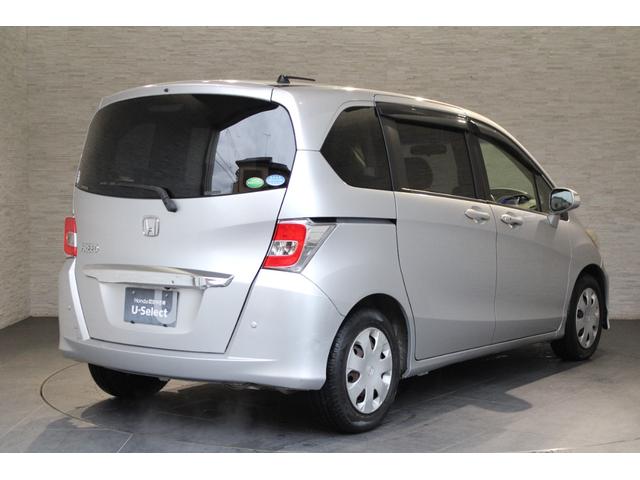 フリード Ｇジャストセレクション　純正ナビ　バックカメラ　フルセグＴＶ　ＥＴＣ　コーナーポール　Ｂｌｕｅｔｏｏｔｈ　両側Ｐスライドドア　Ｂモニター　スマトキー　地上デジタルＴＶ　助手席エアバッグ　ＡＵＴＯエアコン　パワステ　ナビＴＶ（23枚目）