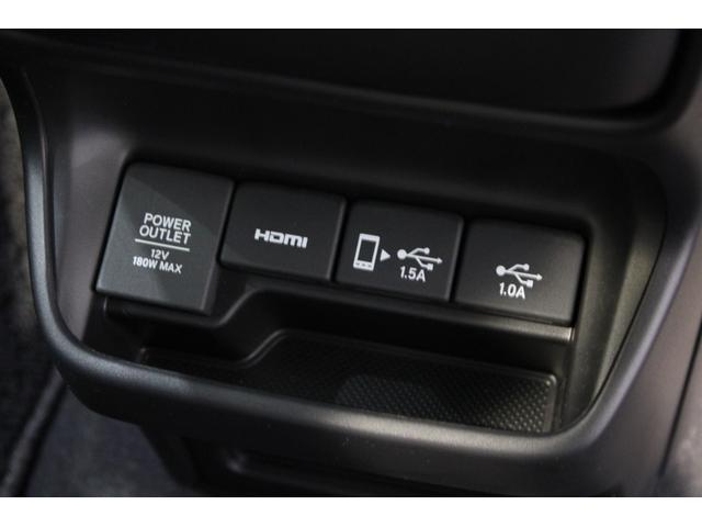 ソケット類も集約されていて使用しやすいです！！