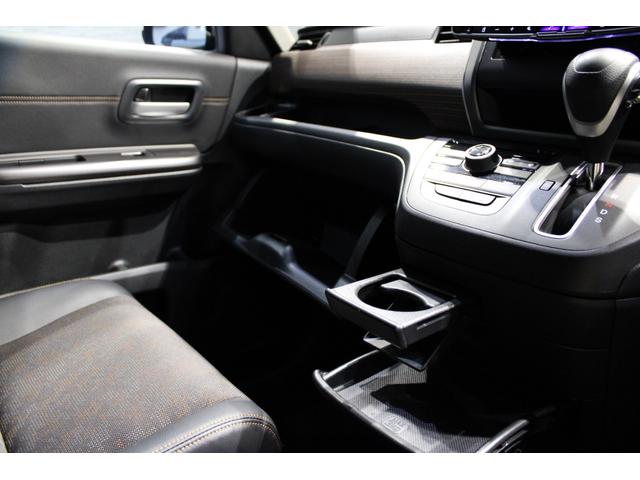 小物置きや収納も充実しております！！