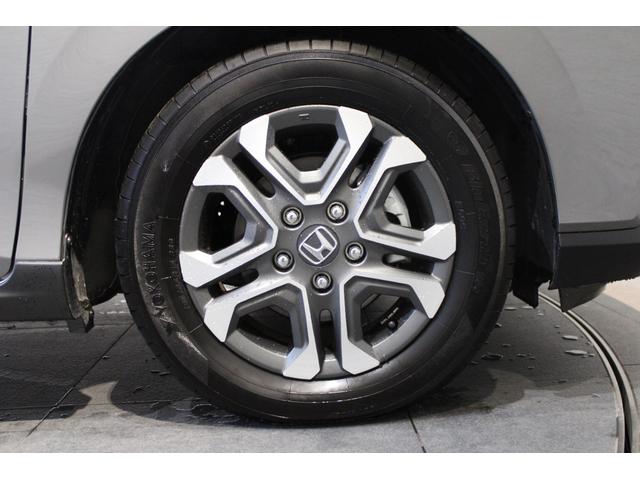 純正アルミホイール搭載です！！タイヤサイズは１８５／６５Ｒ１５を装備しております！！