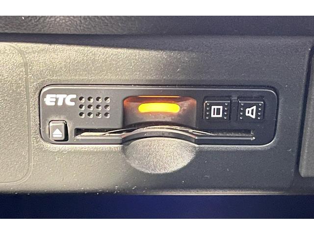 Ｎ－ＢＯＸカスタム Ｇ・Ｌパッケージ　両側電動スライド　純正ナビ　バックカメラ　ＴＶ　Ｂｌｕｅｔｏｏｔｈ　スマートキー　ＨＩＤ　ＶＳＡ　左右パワースライド　アイドリングストップ車　１オーナー　スマキ－　パワーウィンドウ　オートエアコン（6枚目）