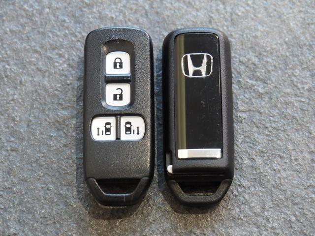 Ｎ－ＢＯＸカスタム Ｇ・Ｌパッケージ　両側電動スライド　純正ナビ　バックカメラ　ＴＶ　Ｂｌｕｅｔｏｏｔｈ　スマートキー　ＨＩＤ　ＶＳＡ　左右パワースライド　アイドリングストップ車　１オーナー　スマキ－　パワーウィンドウ　オートエアコン（31枚目）