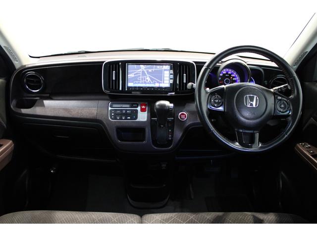 N-ONE プレミアムツアラー・Lパッケージ ワンオーナー 純正ナビ フルセグ バックカメラ クルコン パドルシフト ETC Bluetooth 純正アルミ スマートキー イモビライザー ターボエンジン 地デジ オートクルーズ DVD再生可能(9枚目)