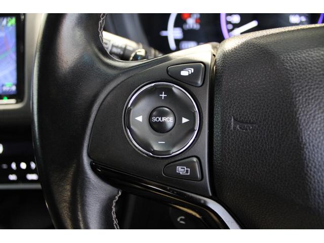 ヴェゼル ハイブリッドZ・ホンダセンシング 雹損害有 純正ナビ 純正ドラレコ ETC フルセグ デュアルエアコン シートヒーター パドルシフト Bluetooth フォグランプ 電子パーキング オートリトラミラー スマートキー レーダーサポート(9枚目)