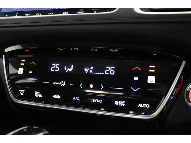 ヴェゼル ハイブリッドZ・ホンダセンシング 雹損害有 純正ナビ 純正ドラレコ ETC フルセグ デュアルエアコン シートヒーター パドルシフト Bluetooth フォグランプ 電子パーキング オートリトラミラー スマートキー レーダーサポート(12枚目)