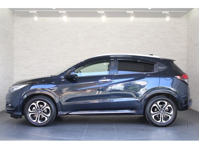 ヴェゼル ハイブリッドZ・ホンダセンシング 雹損害有 純正ナビ 純正ドラレコ ETC フルセグ デュアルエアコン シートヒーター パドルシフト Bluetooth フォグランプ 電子パーキング オートリトラミラー スマートキー レーダーサポート(21枚目)