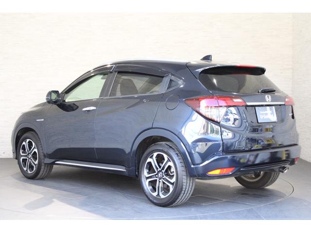 ヴェゼル ハイブリッドZ・ホンダセンシング 雹損害有 純正ナビ 純正ドラレコ ETC フルセグ デュアルエアコン シートヒーター パドルシフト Bluetooth フォグランプ 電子パーキング オートリトラミラー スマートキー レーダーサポート(22枚目)