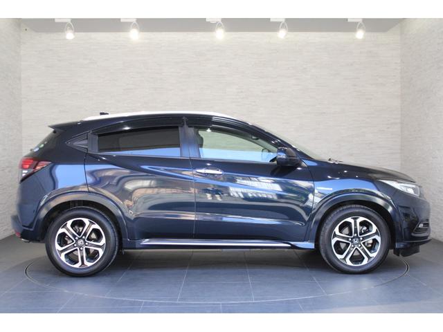 ヴェゼル ハイブリッドZ・ホンダセンシング 雹損害有 純正ナビ 純正ドラレコ ETC フルセグ デュアルエアコン シートヒーター パドルシフト Bluetooth フォグランプ 電子パーキング オートリトラミラー スマートキー レーダーサポート(30枚目)