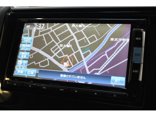 フィット １５Ｘ・Ｌパッケージ　純正ナビ　バックカメラ　フォグライト　ドアバイザー　ＥＴＣ　ステアリングスイッチ　クルーズコントロール　助手席エアバッグ　ＵＳＢ　アイドリングストップ　フルセグＴＶ　スマートキー　フルオートエアコン（3枚目）