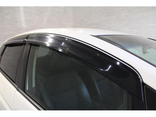 フィット １５Ｘ・Ｌパッケージ　純正ナビ　バックカメラ　フォグライト　ドアバイザー　ＥＴＣ　ステアリングスイッチ　クルーズコントロール　助手席エアバッグ　ＵＳＢ　アイドリングストップ　フルセグＴＶ　スマートキー　フルオートエアコン（25枚目）