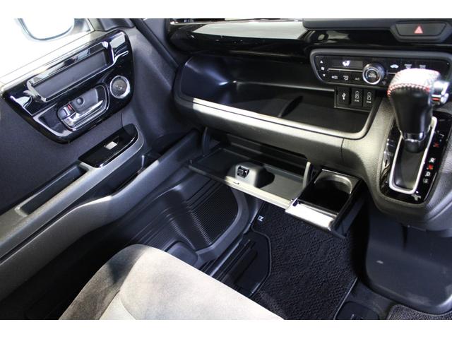 Ｎ－ＢＯＸカスタム ＥＸ　純正ナビ　ドラレコ　両側電動スライドドア　バックカメラ　フルセグ　シートヒーター　Ｂｌｕｅｔｏｏｔｈ　衝突軽減ブレーキ　純正アルミ　スマートキー　ソナー　ＬＥＤヘッド　ＵＳＢ接続　リアカメラ　ＤＶＤ（14枚目）