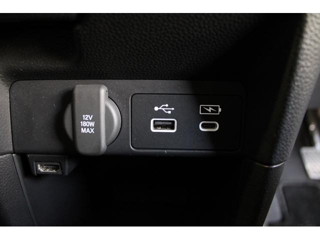 ステップワゴン ｅ：ＨＥＶスパーダ　純正ナビ　リヤ席モニター　マルチビュー　フルセグ　両側電動スライドドア　ＥＴＣ　シートヒーター　ブラインドスポットモニター　パワーテールゲート　Ｂｌｕｅｔｏｏｔｈ　スマートキー　１オーナー　ＥＳＣ（16枚目）