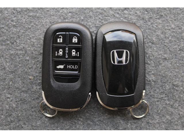 ステップワゴン ｅ：ＨＥＶスパーダ　純正ナビ　リヤ席モニター　マルチビュー　フルセグ　両側電動スライドドア　ＥＴＣ　シートヒーター　ブラインドスポットモニター　パワーテールゲート　Ｂｌｕｅｔｏｏｔｈ　スマートキー　１オーナー　ＥＳＣ（39枚目）