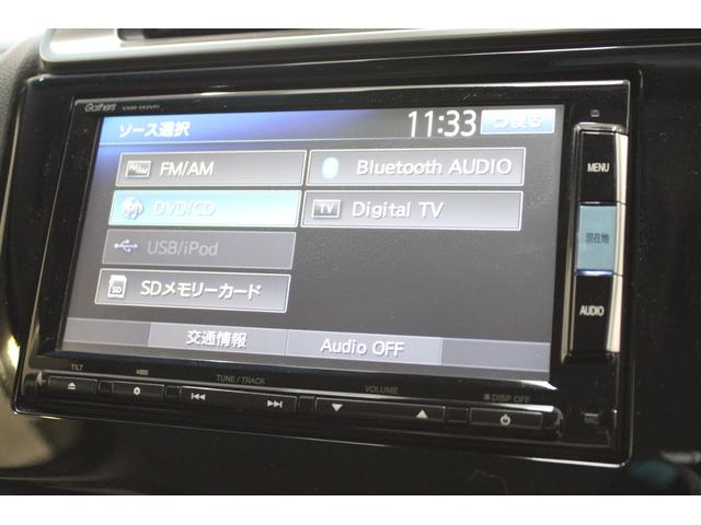 フィットハイブリッド Ｌパッケージ　雹損害有　純正ナビ　フルセグ　バックカメラ　クルコン　ワンオーナー　Ｂｌｕｅｔｏｏｔｈ　オートリトラミラー　１オーナ　ナビ＆ＴＶ　ＤＶＤ再生　ＬＥＤ　ＥＣＯＮ　オートクルーズコントロール　ＥＴＣ（3枚目）